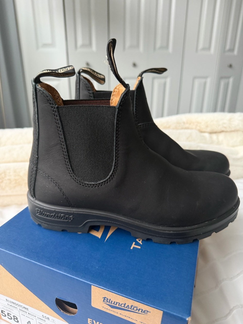 Blundstone Black Elastic Sided Boot Box - 558